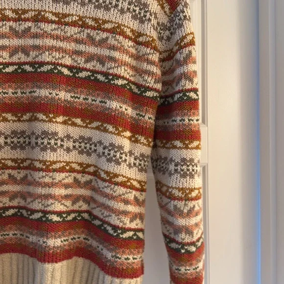 Women’s size small L.L Bean signature sweater. Size small - Picture 7 of 10